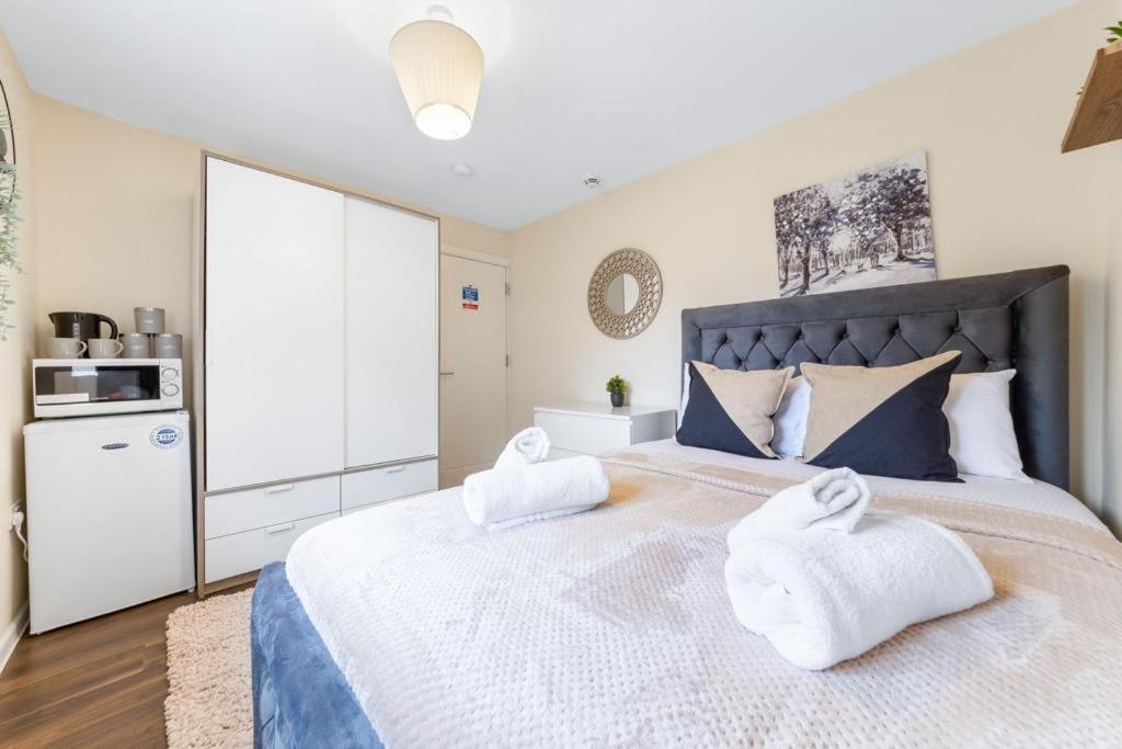 Isleworth Suites - Tw7 Buitenkant foto