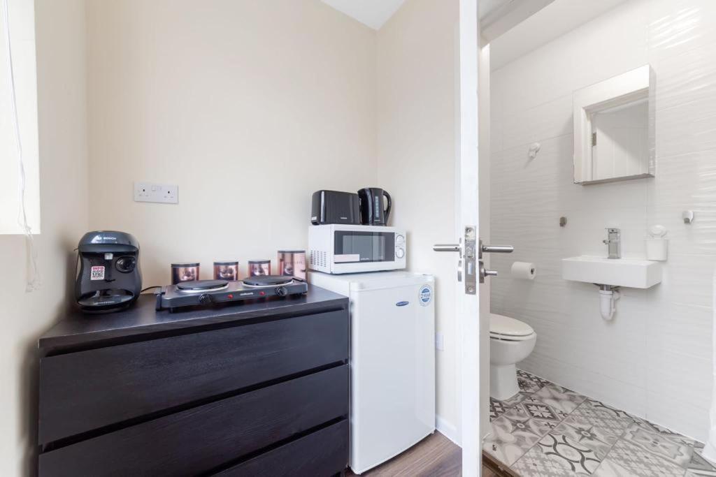 Isleworth Suites - Tw7 Buitenkant foto
