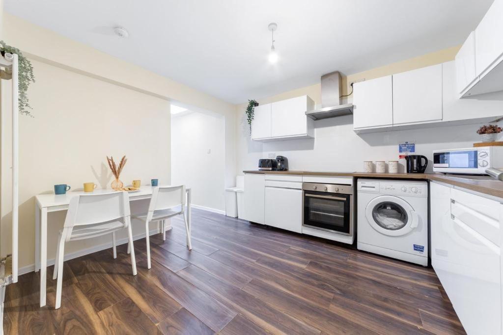 Isleworth Suites - Tw7 Buitenkant foto