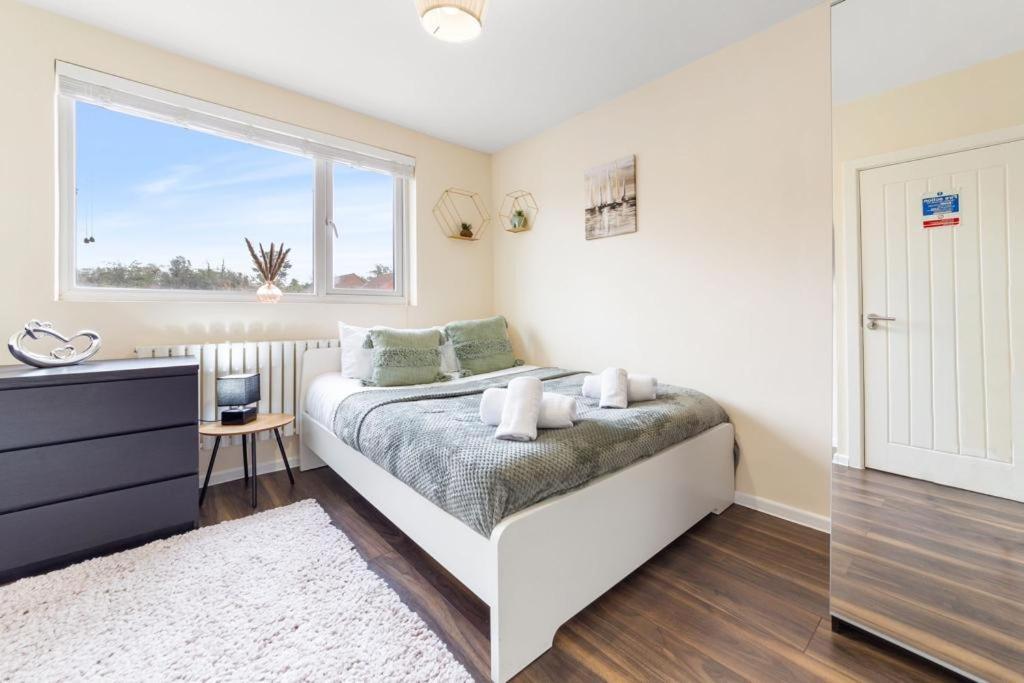 Isleworth Suites - Tw7 Buitenkant foto